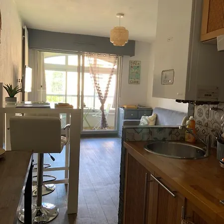 Confort - Proche - Parking Apartamento *