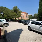 Confort - Proche - Parking סן-מנדרייה-סור-מר